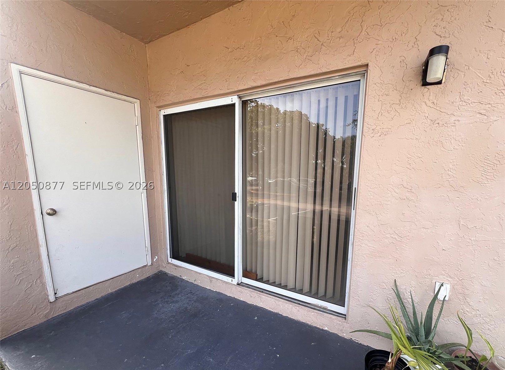 REFLECTIONS AT PEMBROKE P - Residential Lease