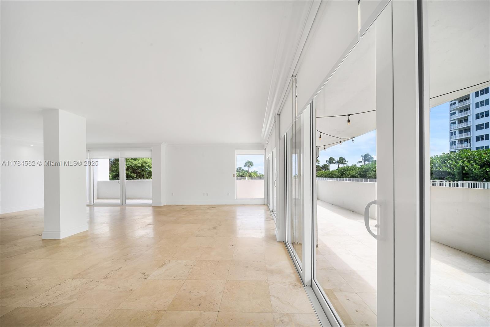 COMMODORE CLUB SOUTH COND - Residential Lease
