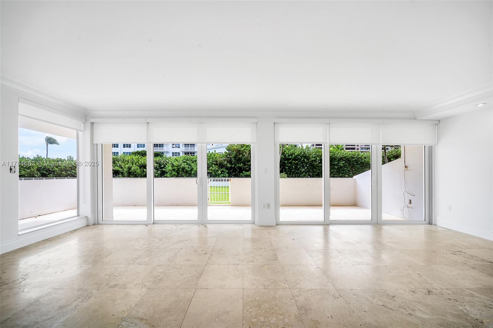 COMMODORE CLUB SOUTH COND - Residential Lease