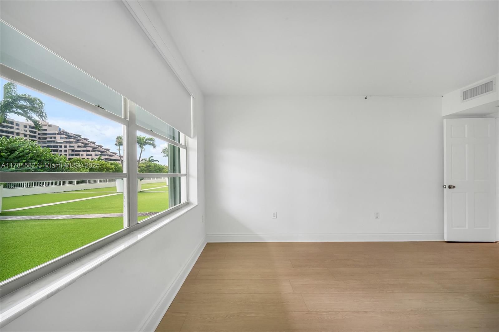 COMMODORE CLUB SOUTH COND - Residential Lease