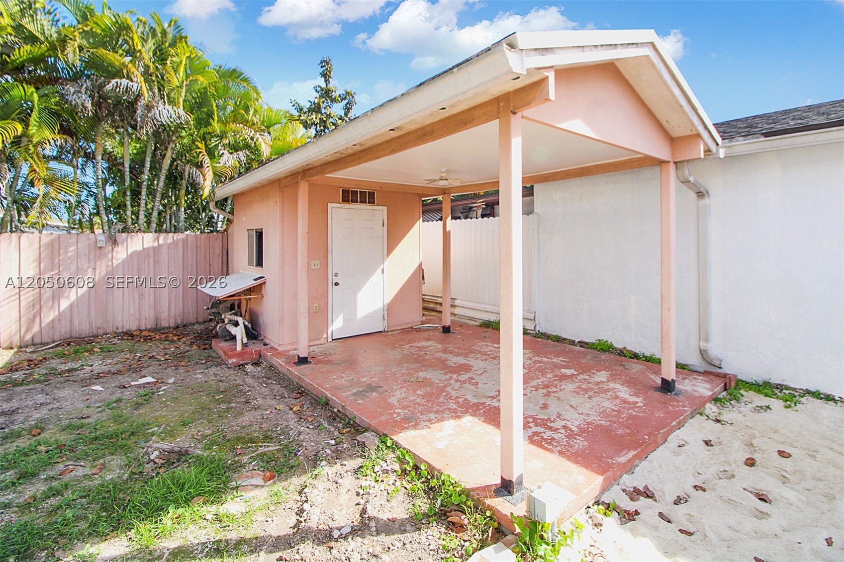 SOUTH MIAMI LAKES - Residential
