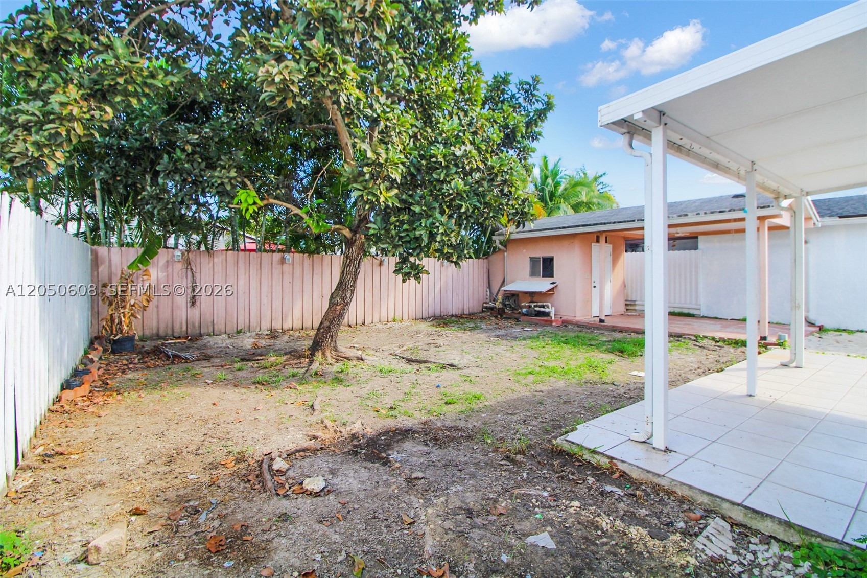 SOUTH MIAMI LAKES - Residential