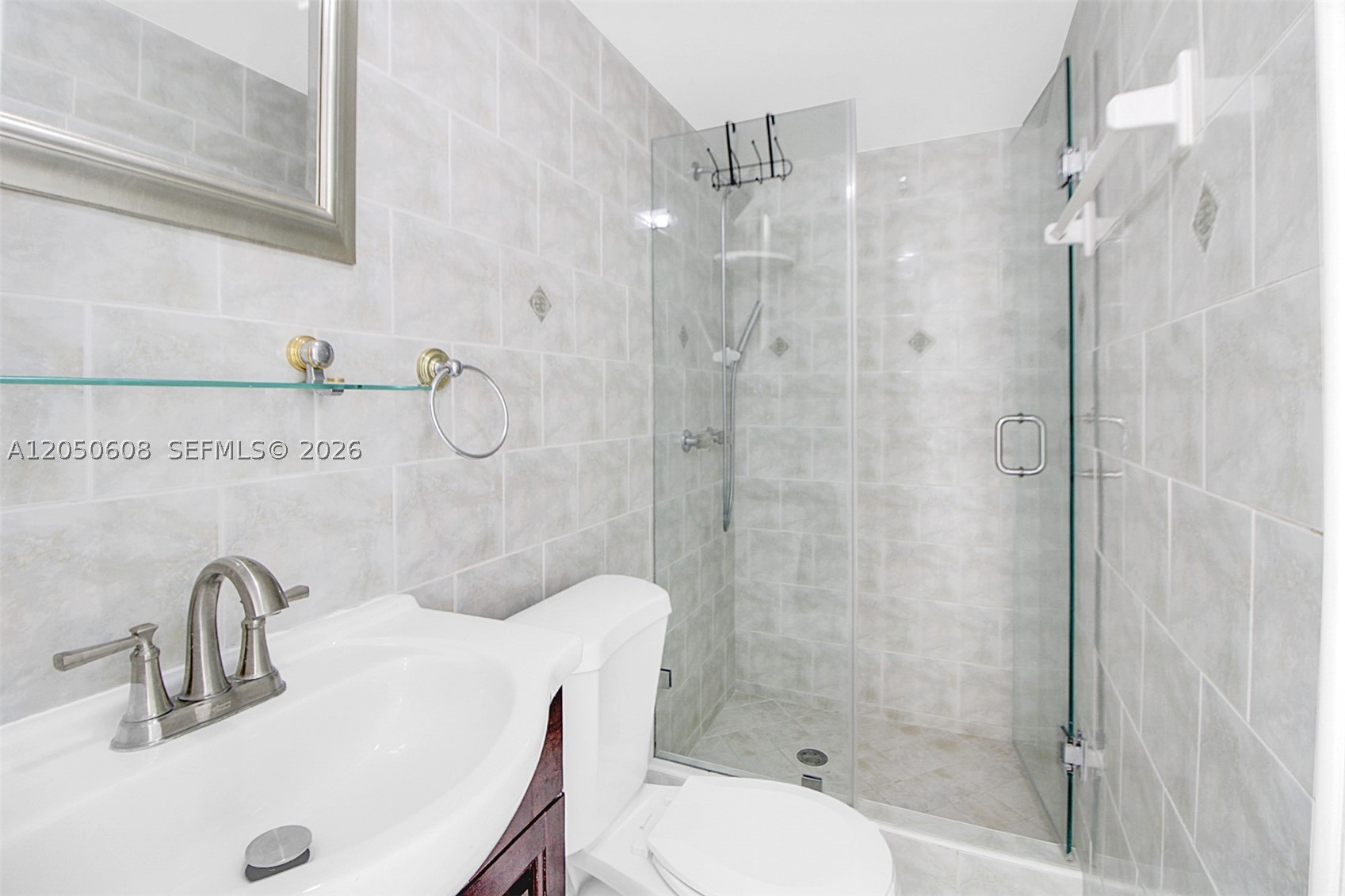 SOUTH MIAMI LAKES - Residential