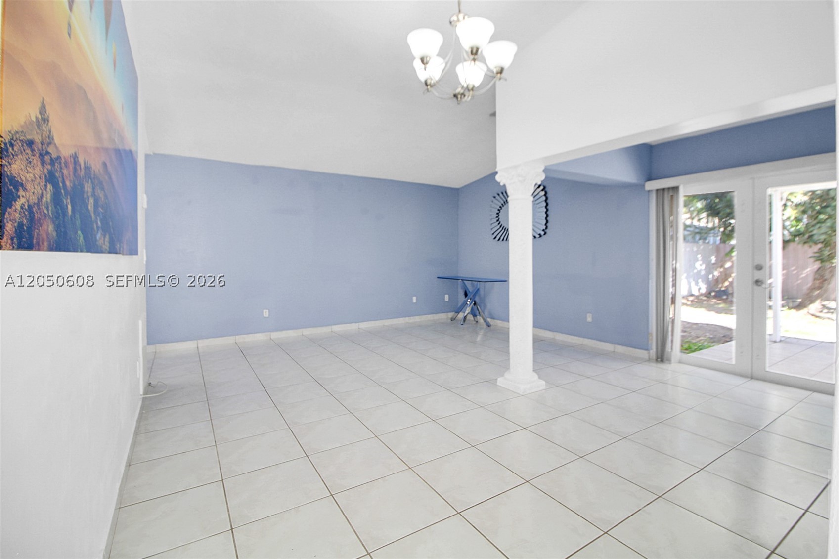 SOUTH MIAMI LAKES - Residential
