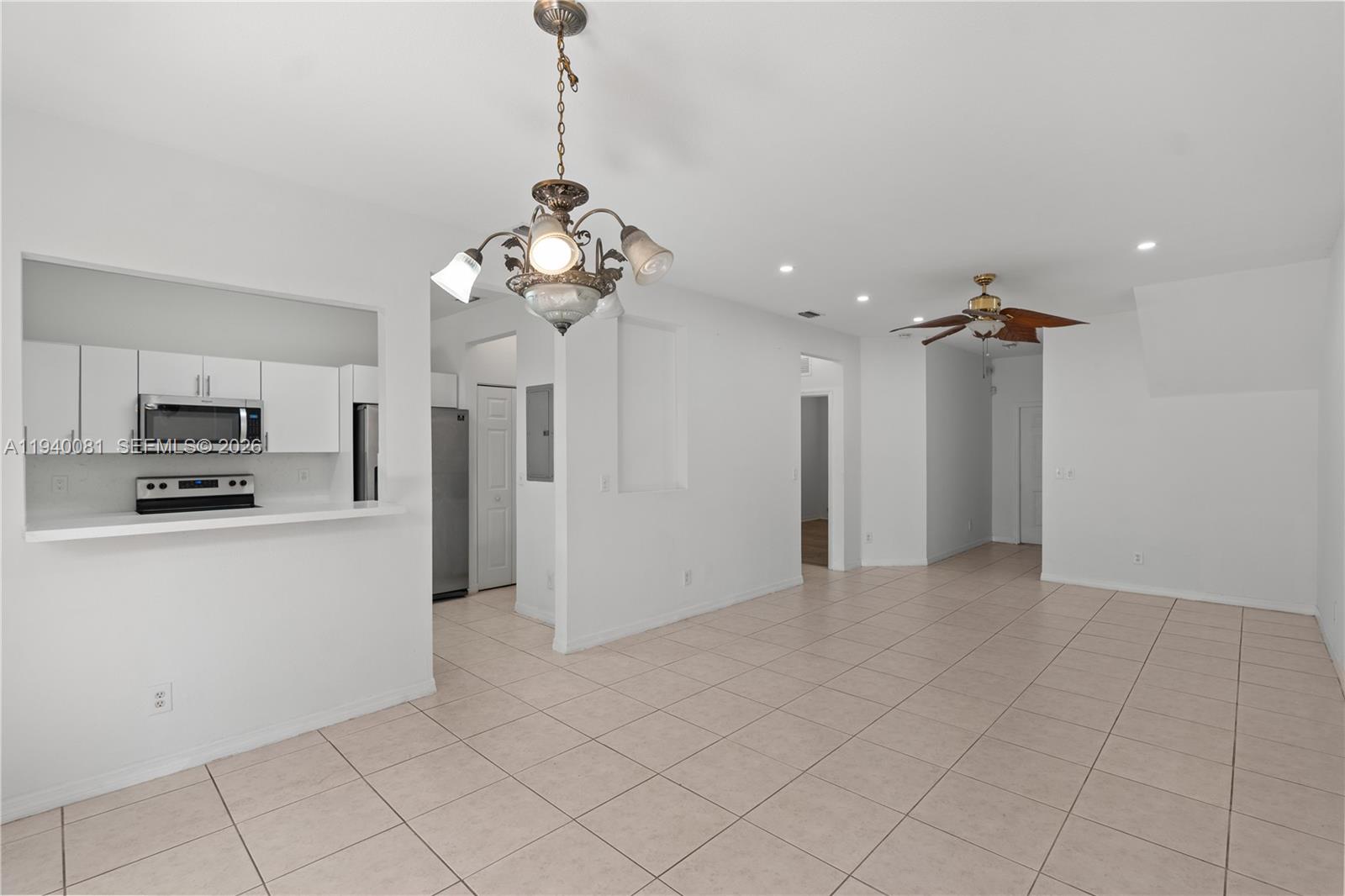 MOWRY VILLAS - Residential