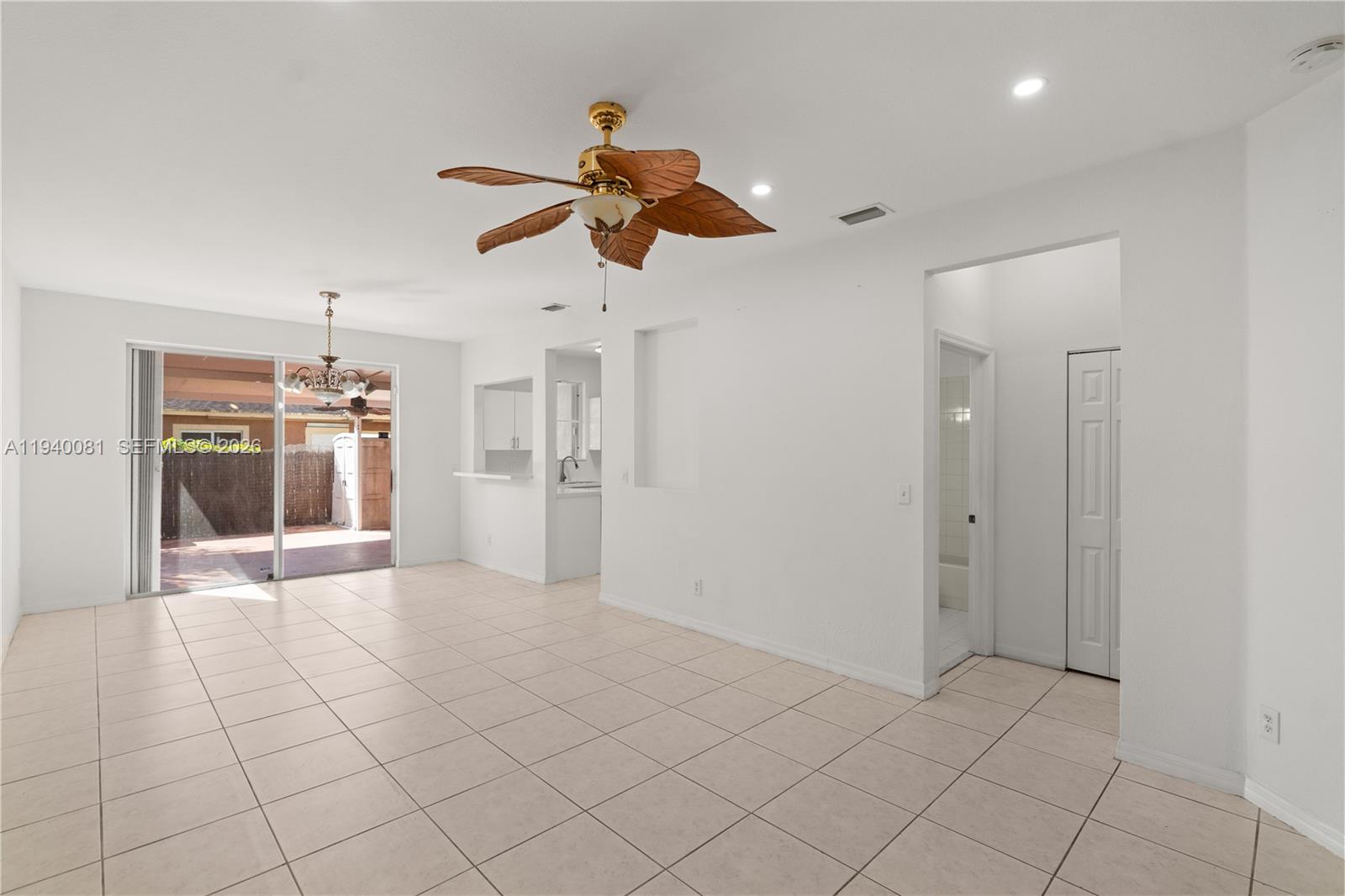 MOWRY VILLAS - Residential