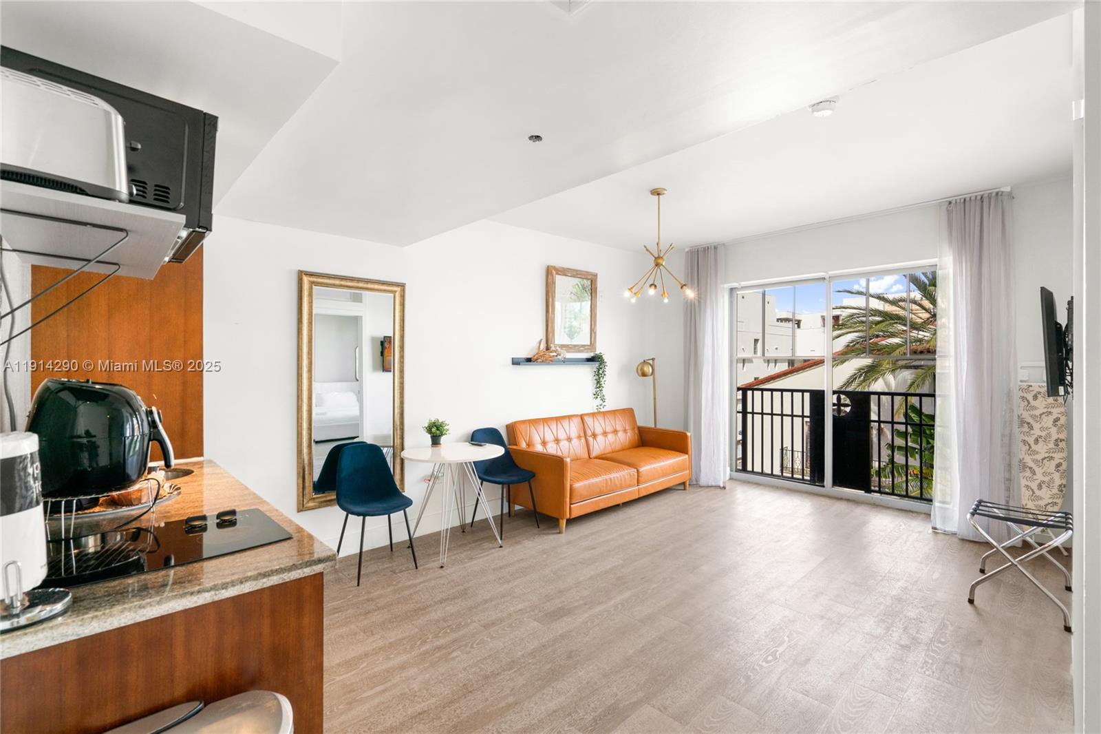 An opportunity to anchor yourself in one of Miami Beach’s most visited corridors. This condo-hotel unit delivers true flexibility with no rental restrictions, making it a powerful short-term performer and an easy lock and leave retreat. Positioned steps from the shoreline, cafés, and the energy of Ocean Drive, it offers consistent demand and an unbeatable walk to everything lifestyle. A compact, efficient space with year round appeal, ideal for investors seeking reliability in a prime coastal setting.