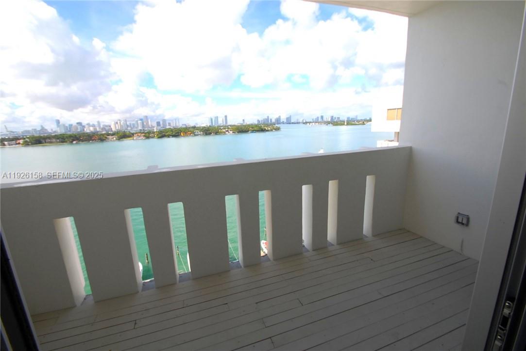SOUTH BAY CLUB - Residential