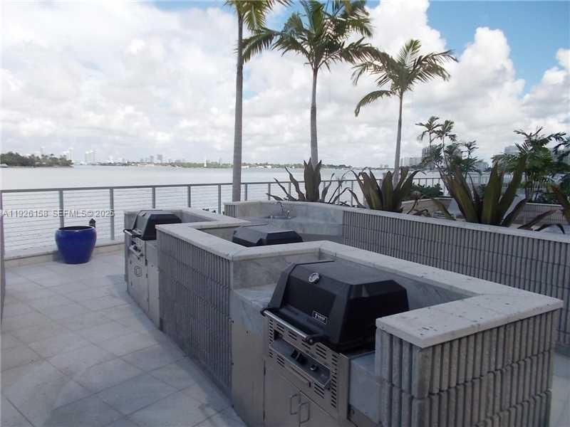 SOUTH BAY CLUB - Residential