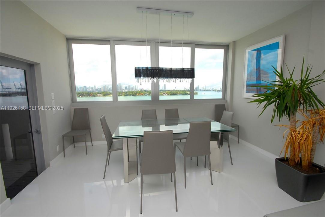 SOUTH BAY CLUB - Residential