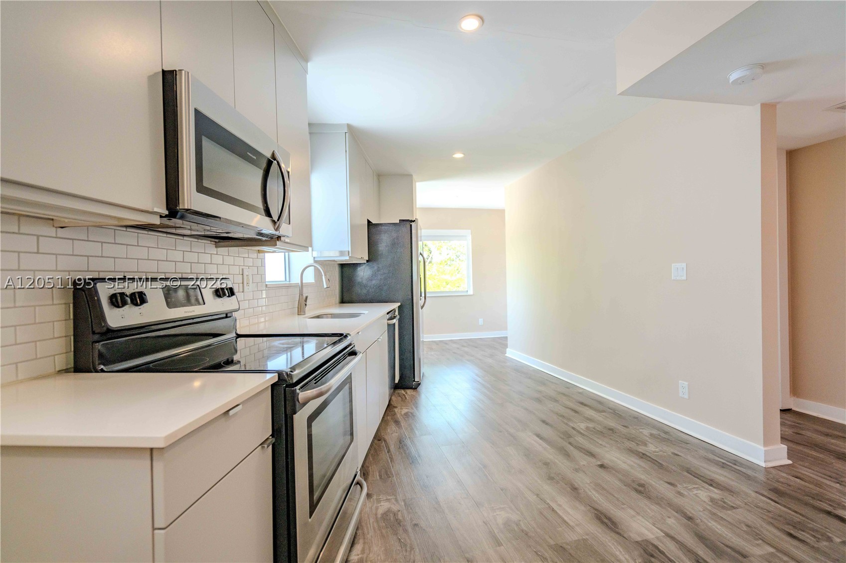 CORAL RIDGE GALT ADD - Residential Lease