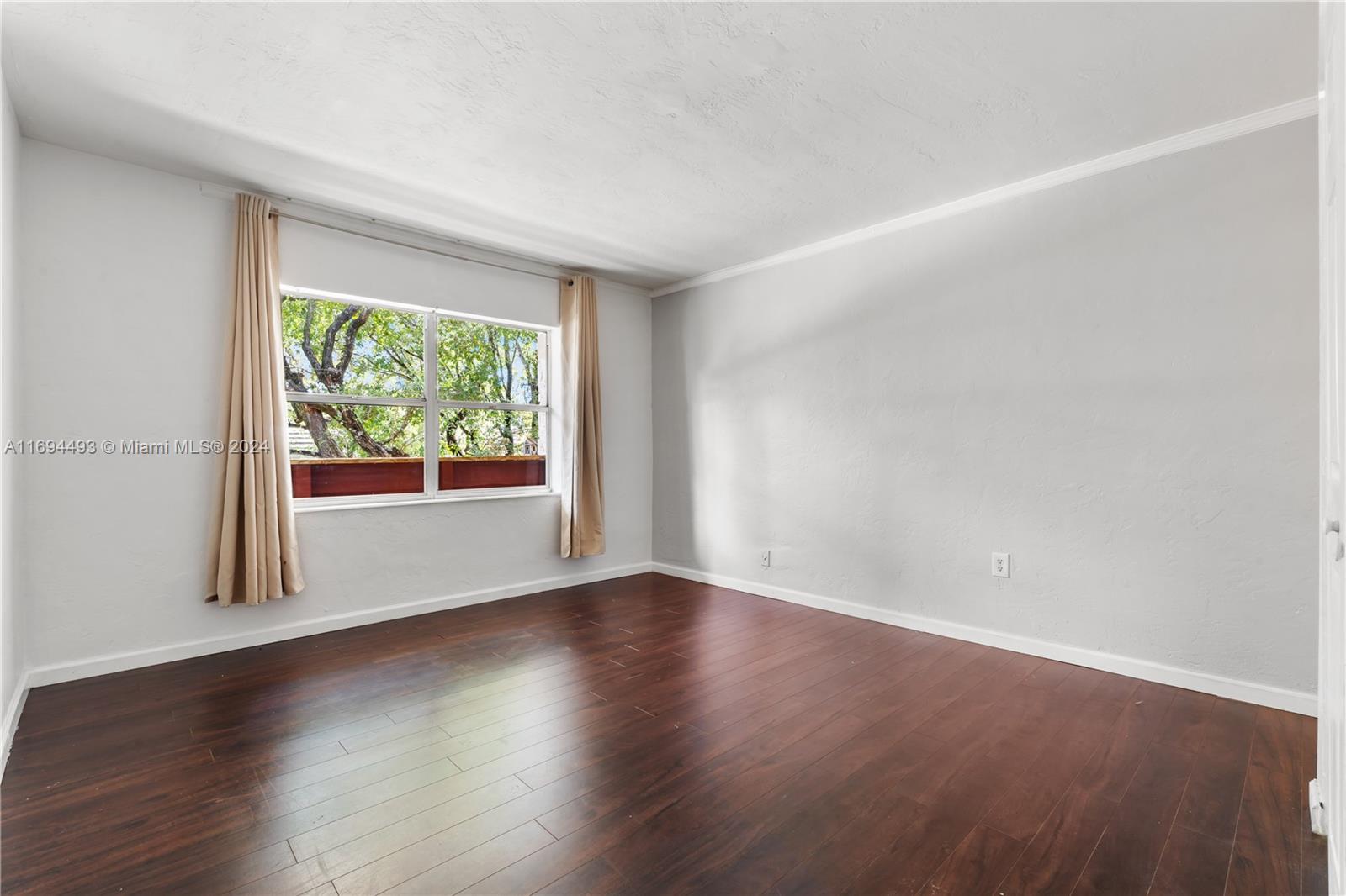 VILLA CAPRI CONDO - Residential