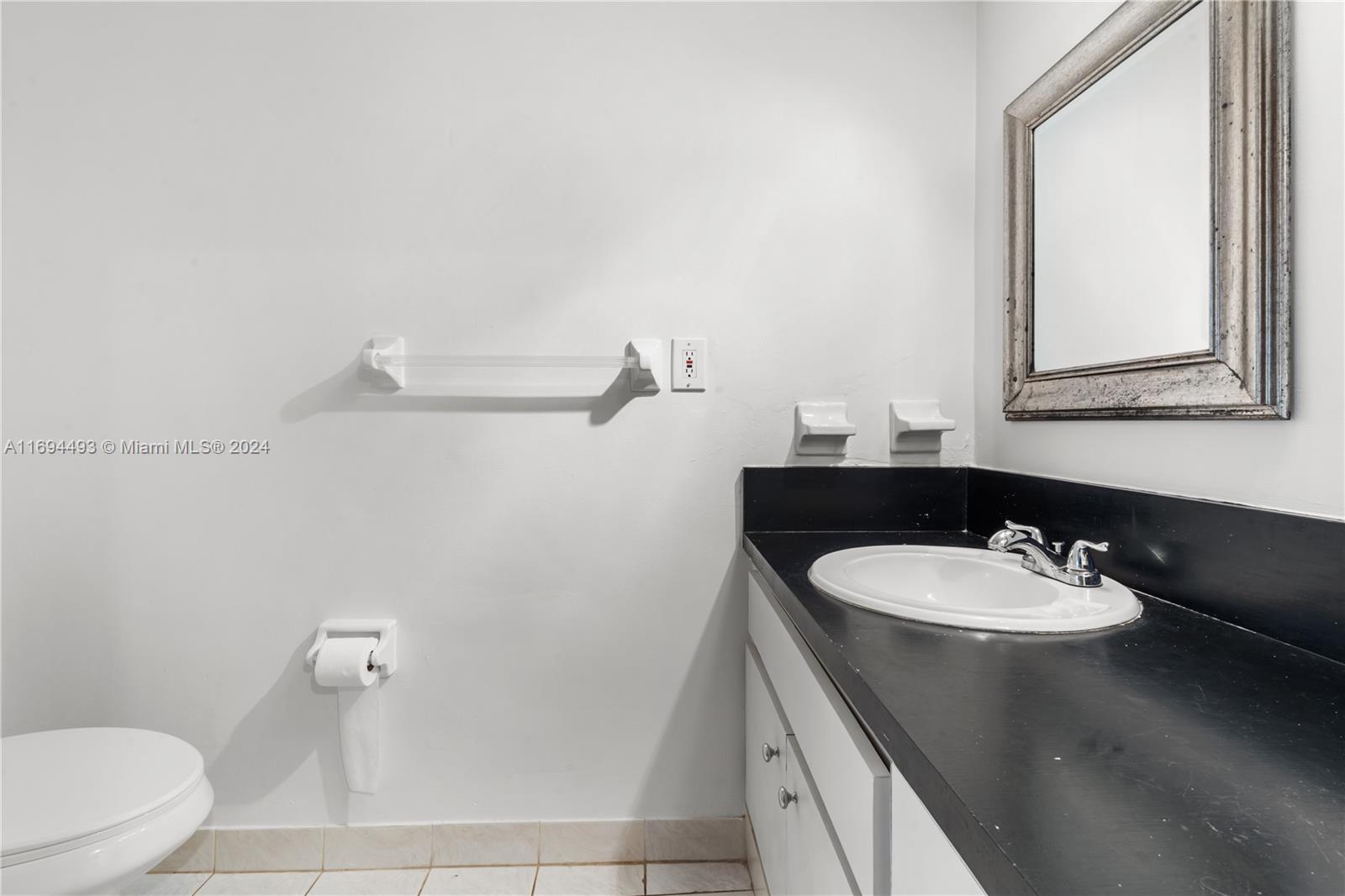 VILLA CAPRI CONDO - Residential