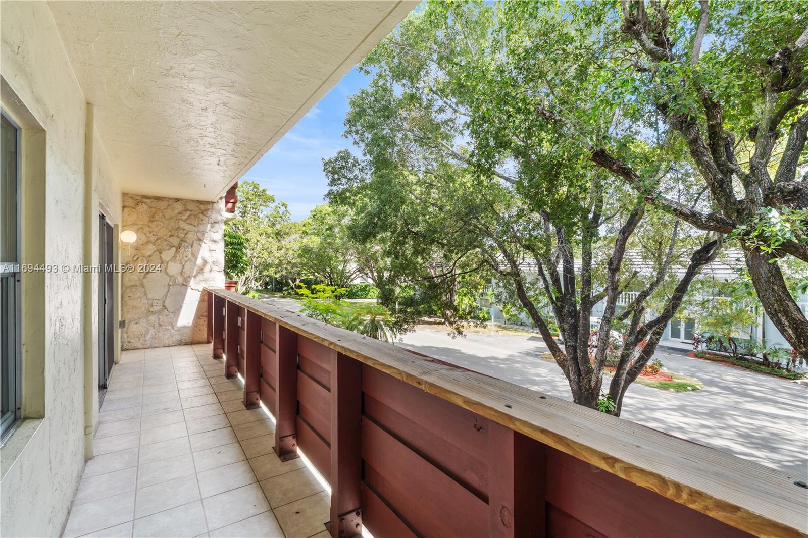 VILLA CAPRI CONDO - Residential