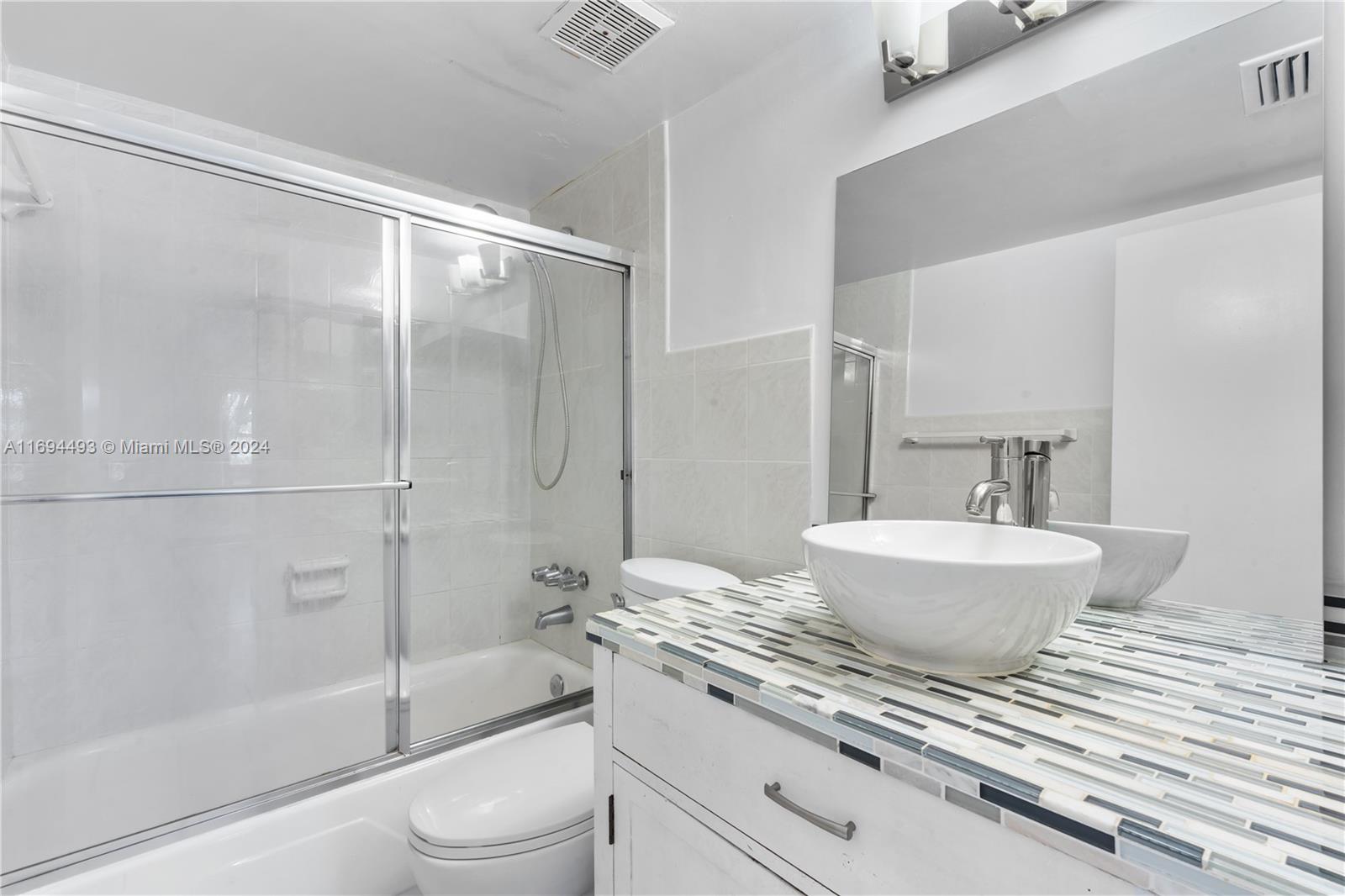VILLA CAPRI CONDO - Residential