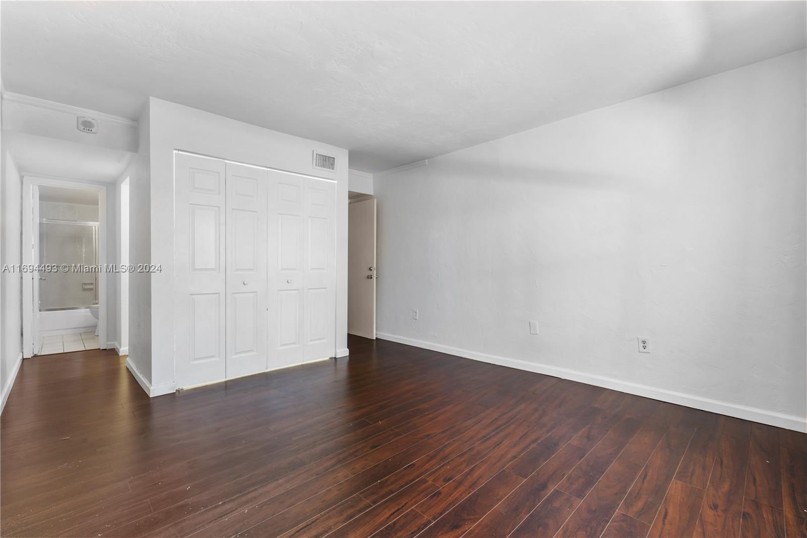 VILLA CAPRI CONDO - Residential