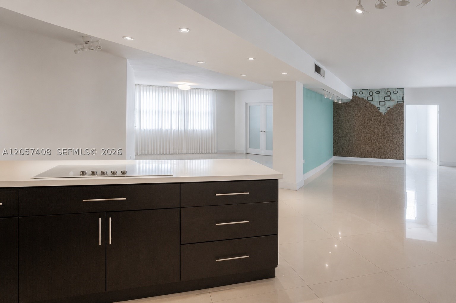 FOUR AMBASSADORS CONDO PH - Residential