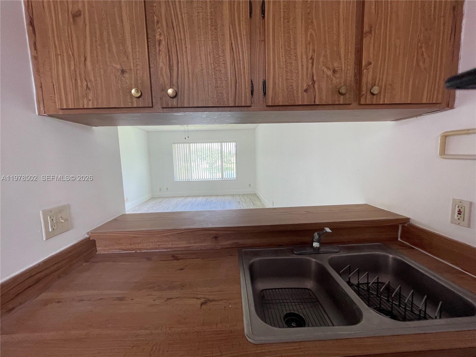 LAKEWOOD VILLAGE - Residential
