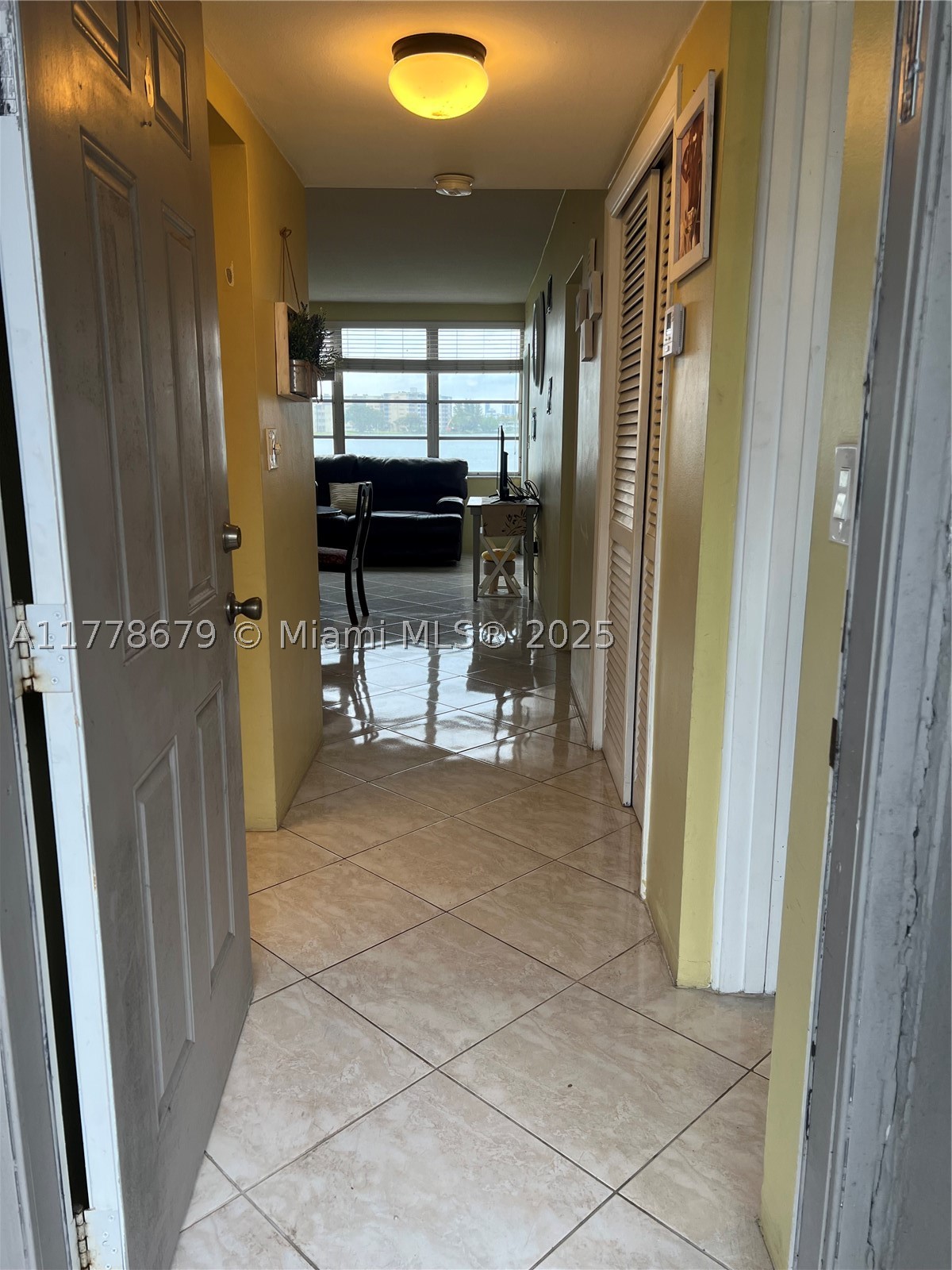 SIXTH MOORINGS CONDO - Residential