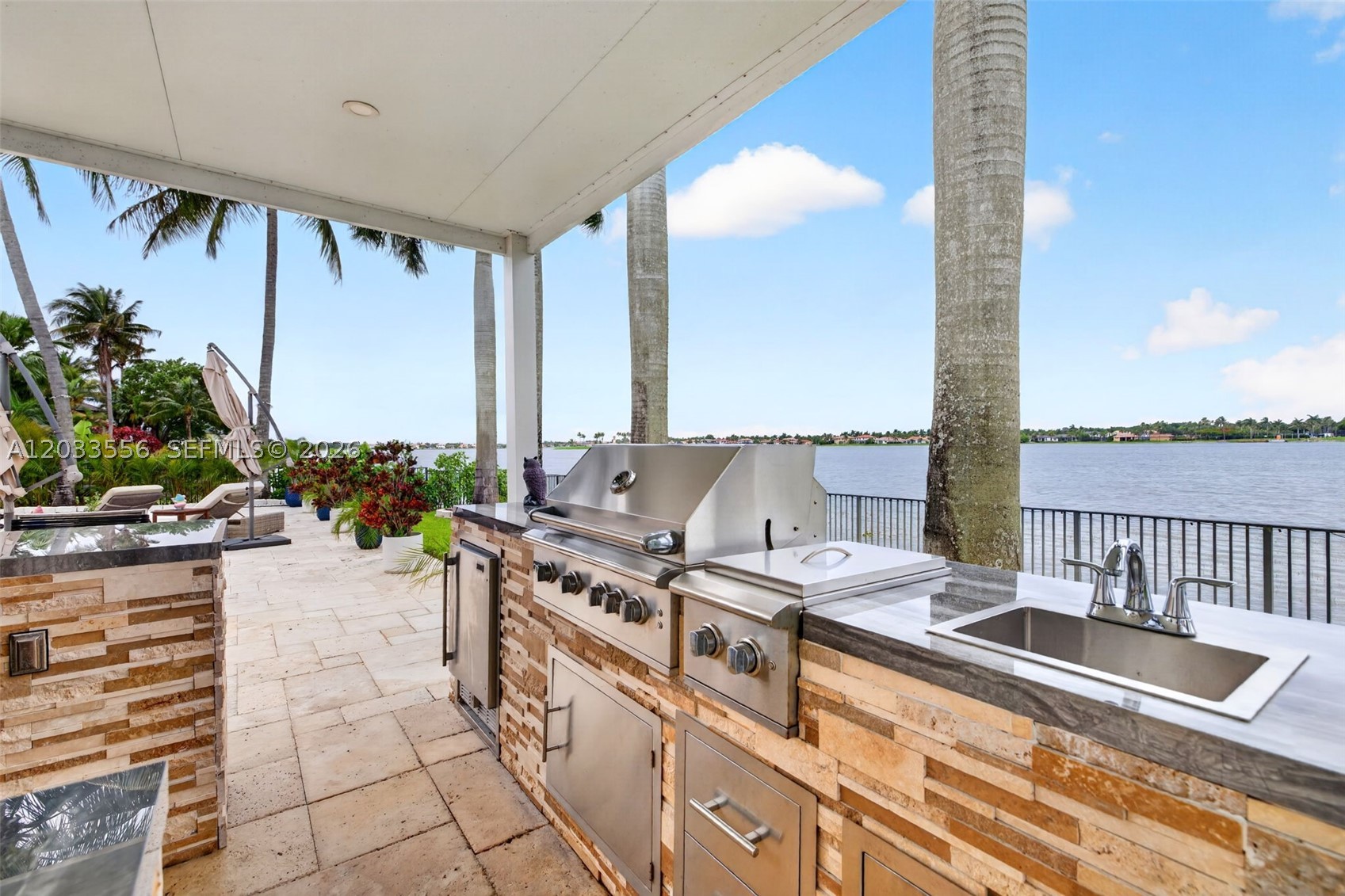 SUNSET LAKES PLAT ONE - Residential