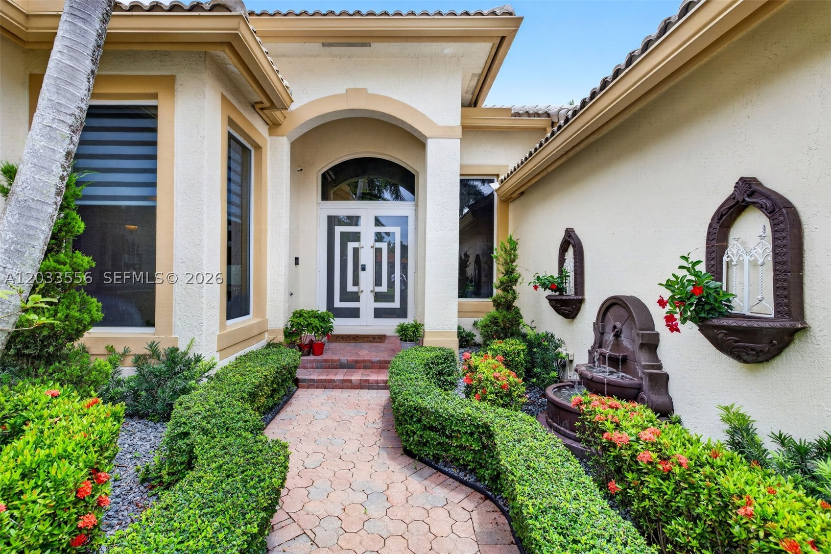SUNSET LAKES PLAT ONE - Residential