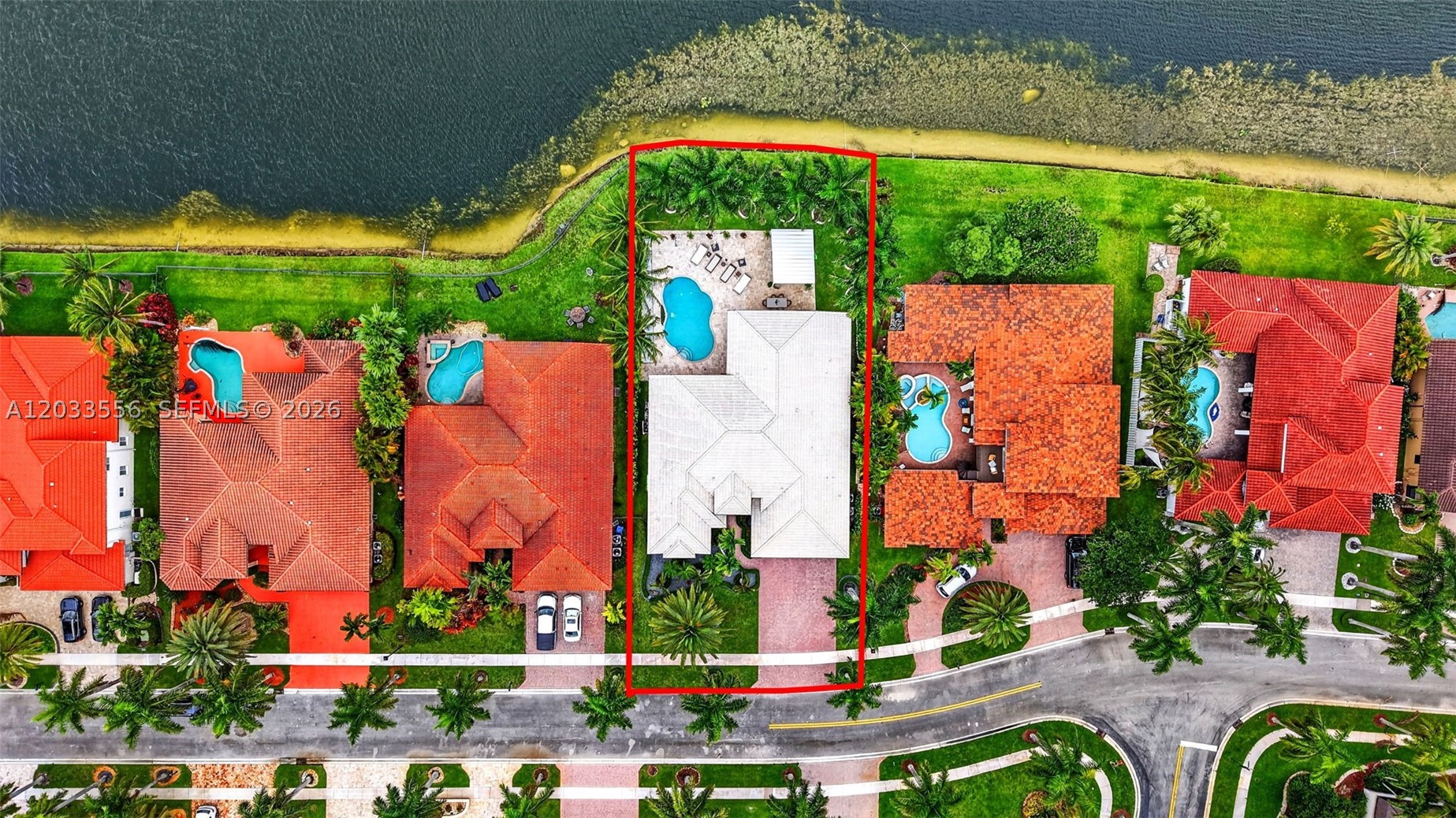 SUNSET LAKES PLAT ONE - Residential