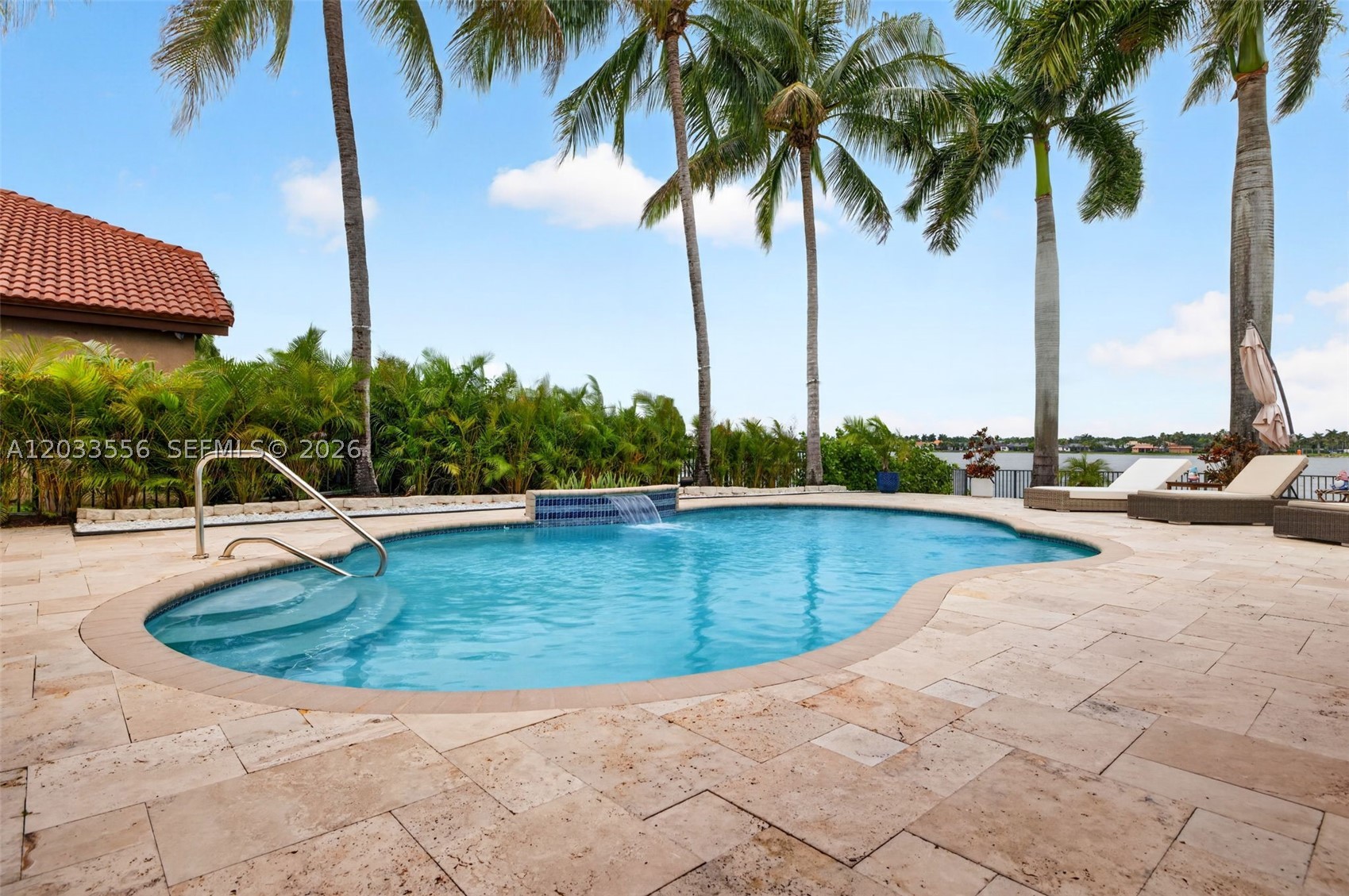 SUNSET LAKES PLAT ONE - Residential