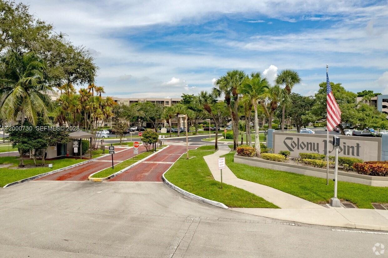 COLONY POINT 1 CONDO - Residential