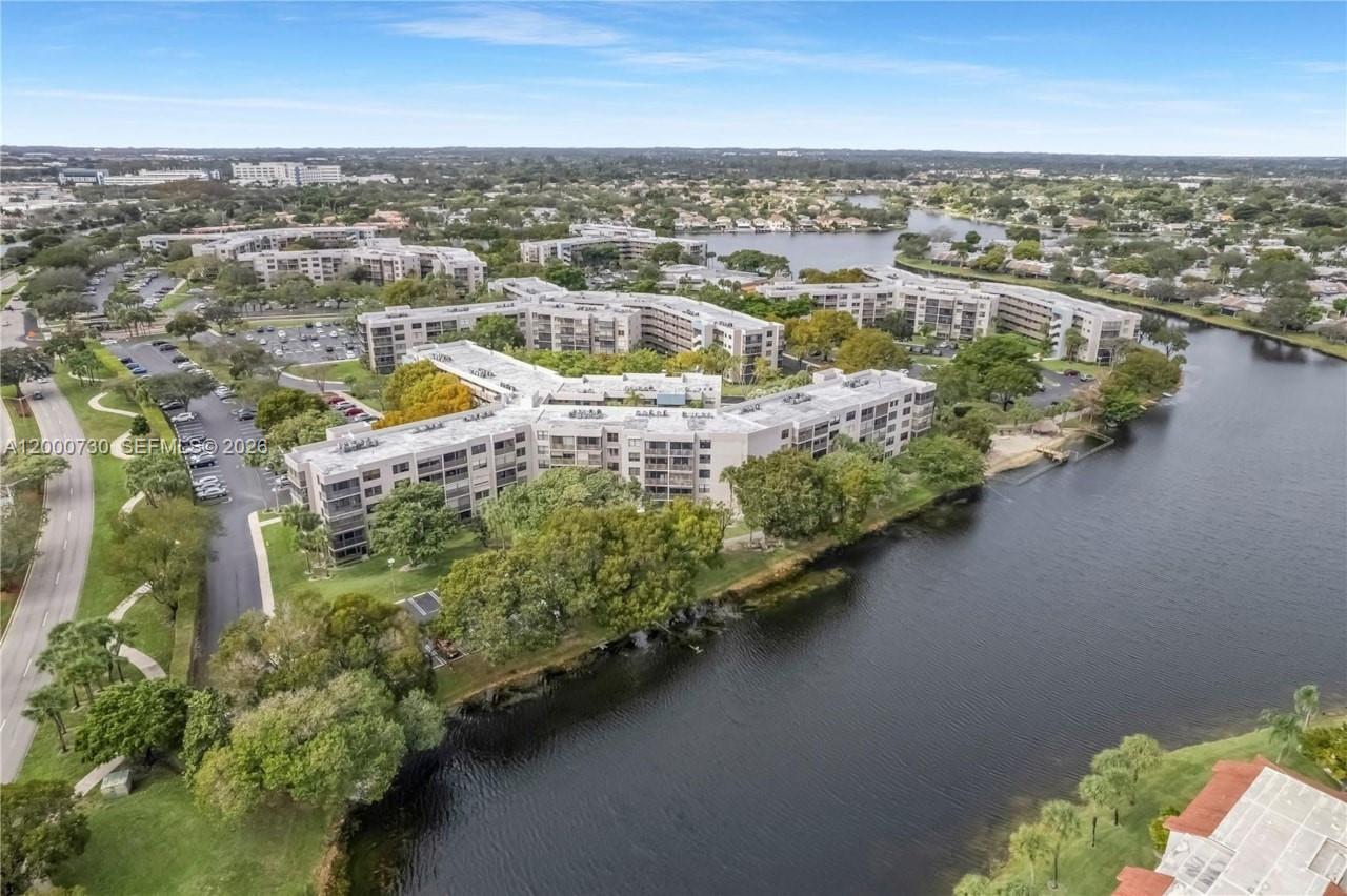 COLONY POINT 1 CONDO - Residential