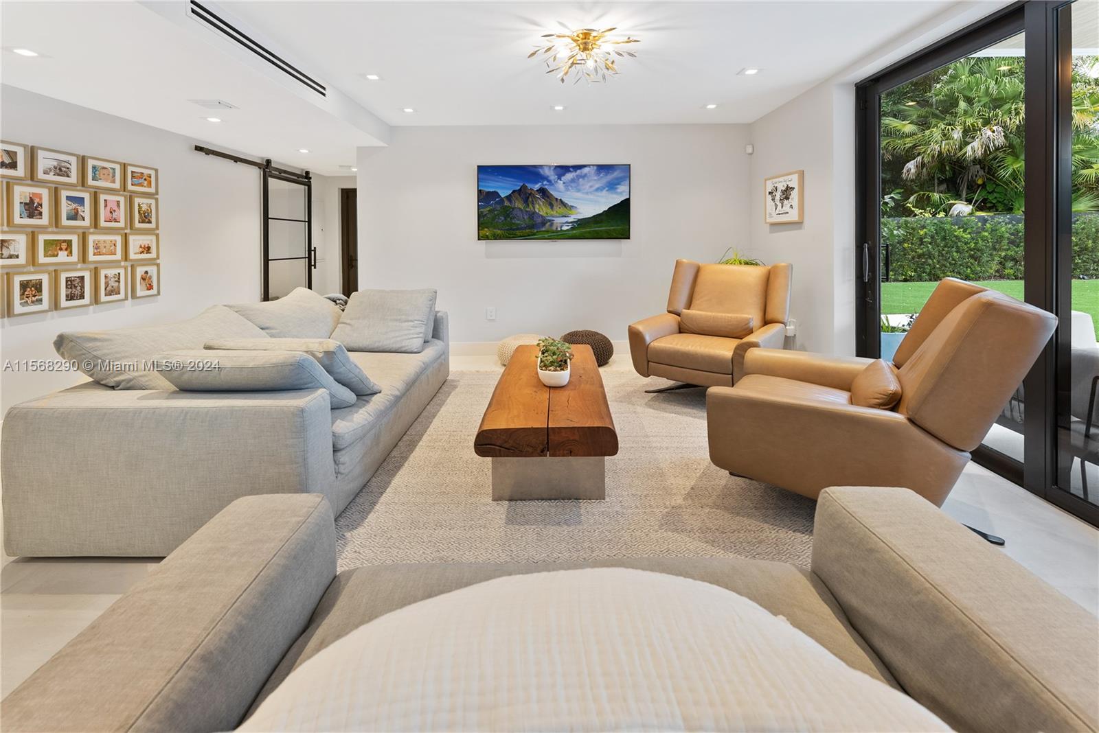 RANCHO VILLAS 1ST ADDN - Residential