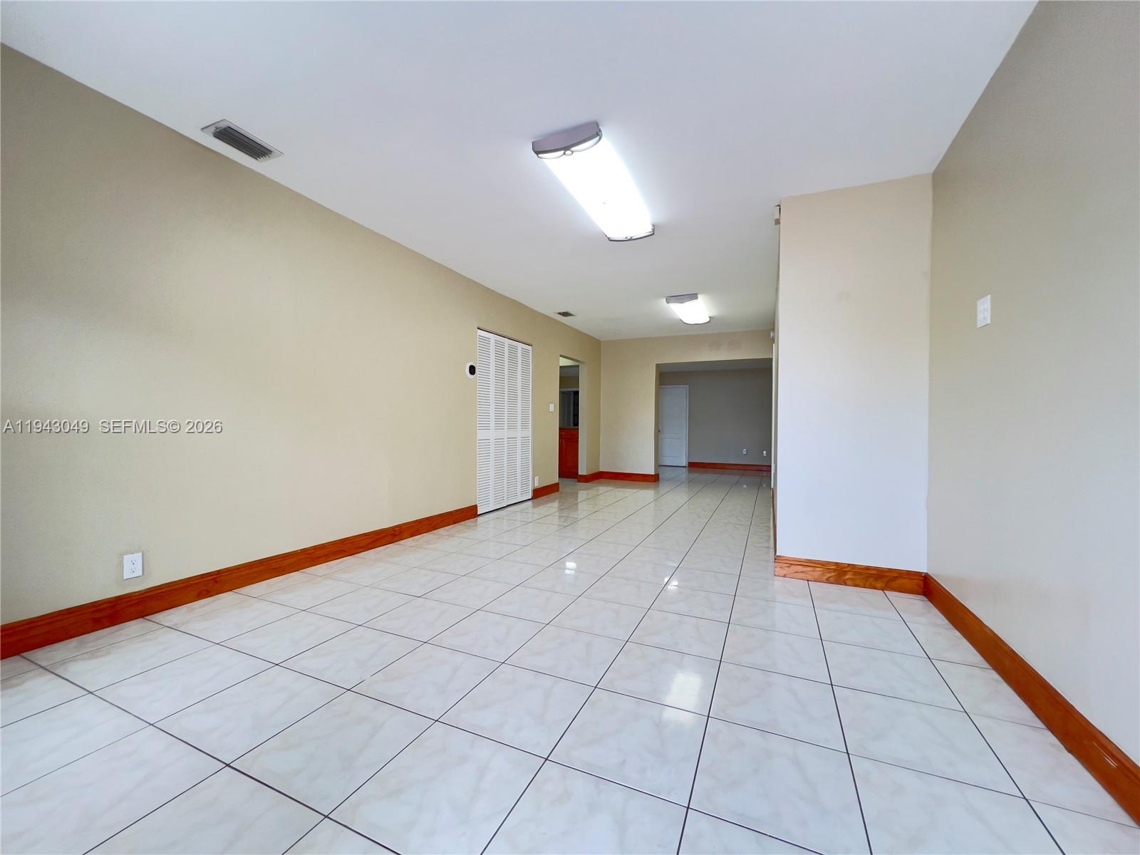 SILVER BLUFF GARDENS - Residential Lease