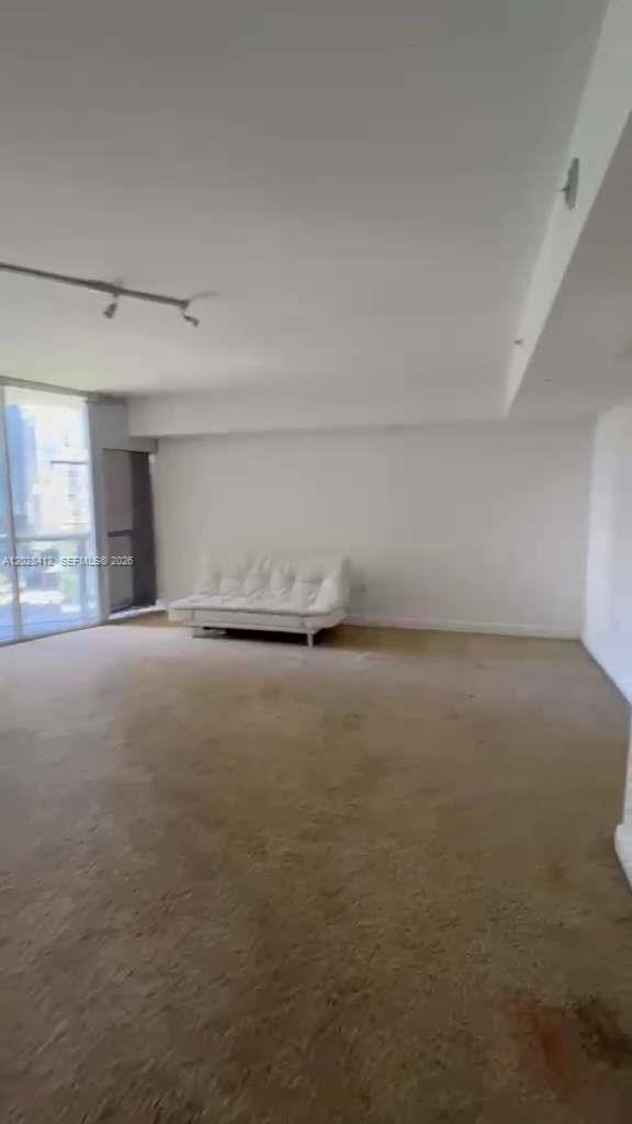 ICONBRICKELL CONDO NO 1 - Residential Lease