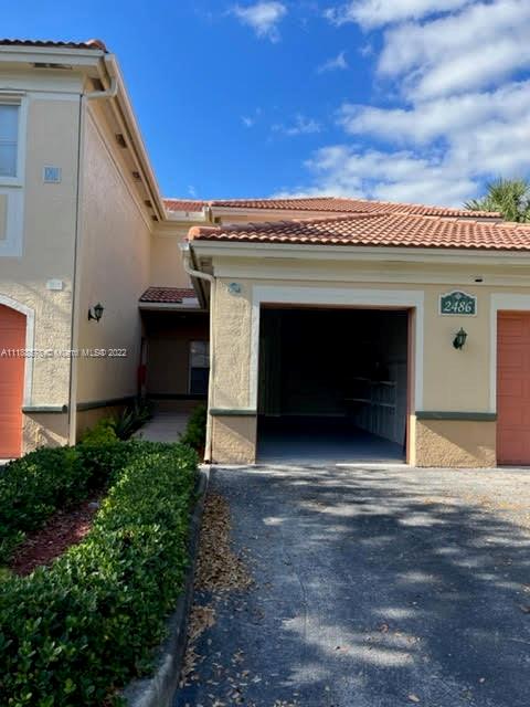 AVENTINE AT MIRAMAR BLDG - Residential Lease