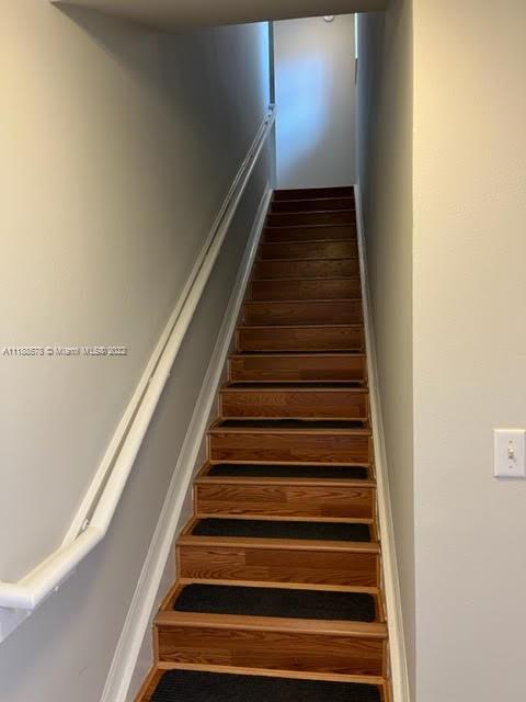 AVENTINE AT MIRAMAR BLDG - Residential Lease