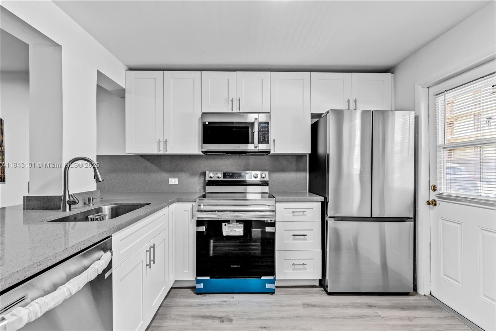 ROYAL OAKS CONDO - Residential