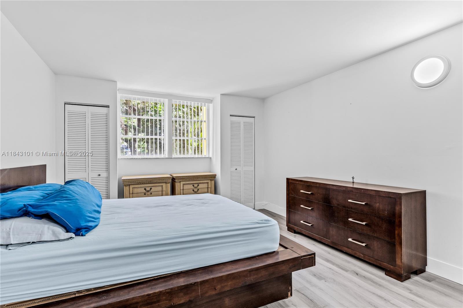 ROYAL OAKS CONDO - Residential