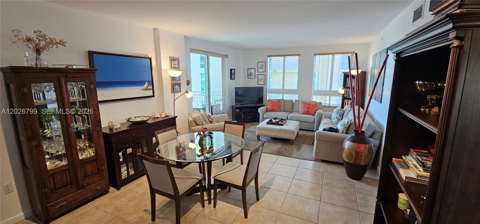 TOSCANO CONDO - Residential