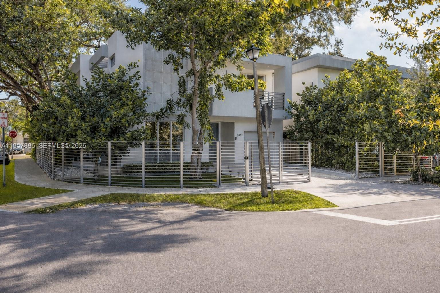 POMELO PARK - Residential