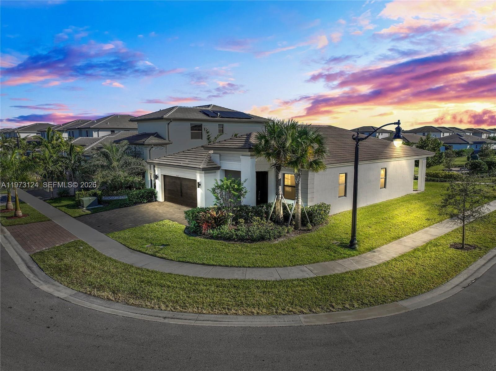 Discover this spectacular corner single family home, where space and comfort come together in perfect harmony. With 3 spacious bedrooms and 2.5 bathrooms, this property has been completely remodeled, offering new flooring and top quality finishes that you will love. Enjoy the tranquility of your own backyard and a beautiful view of the canal, ideal for relaxing or entertaining your loved ones. Located in a community that has all the amenities and comforts you could want, you will have access to recreational areas, swimming pools and much more, all just steps away from your home. Don't miss the opportunity to live in a place that combines luxury, comfort and an unbeatable location in Miramar.