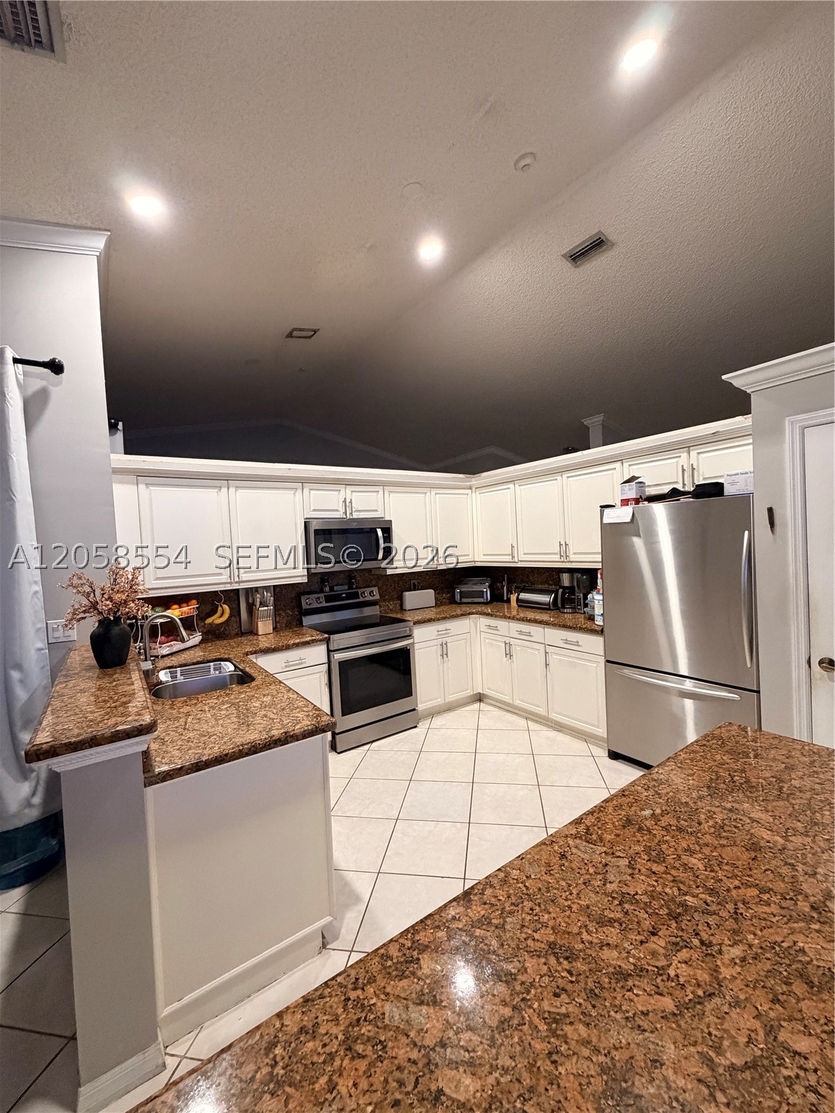 PASADENA AT CHAPEL TRAIL - Residential