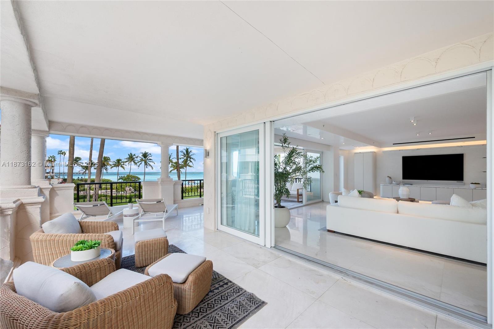 OCEANSIDE @ FISHER ISL CO - Residential