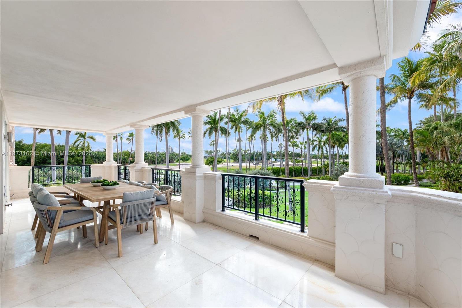 OCEANSIDE @ FISHER ISL CO - Residential