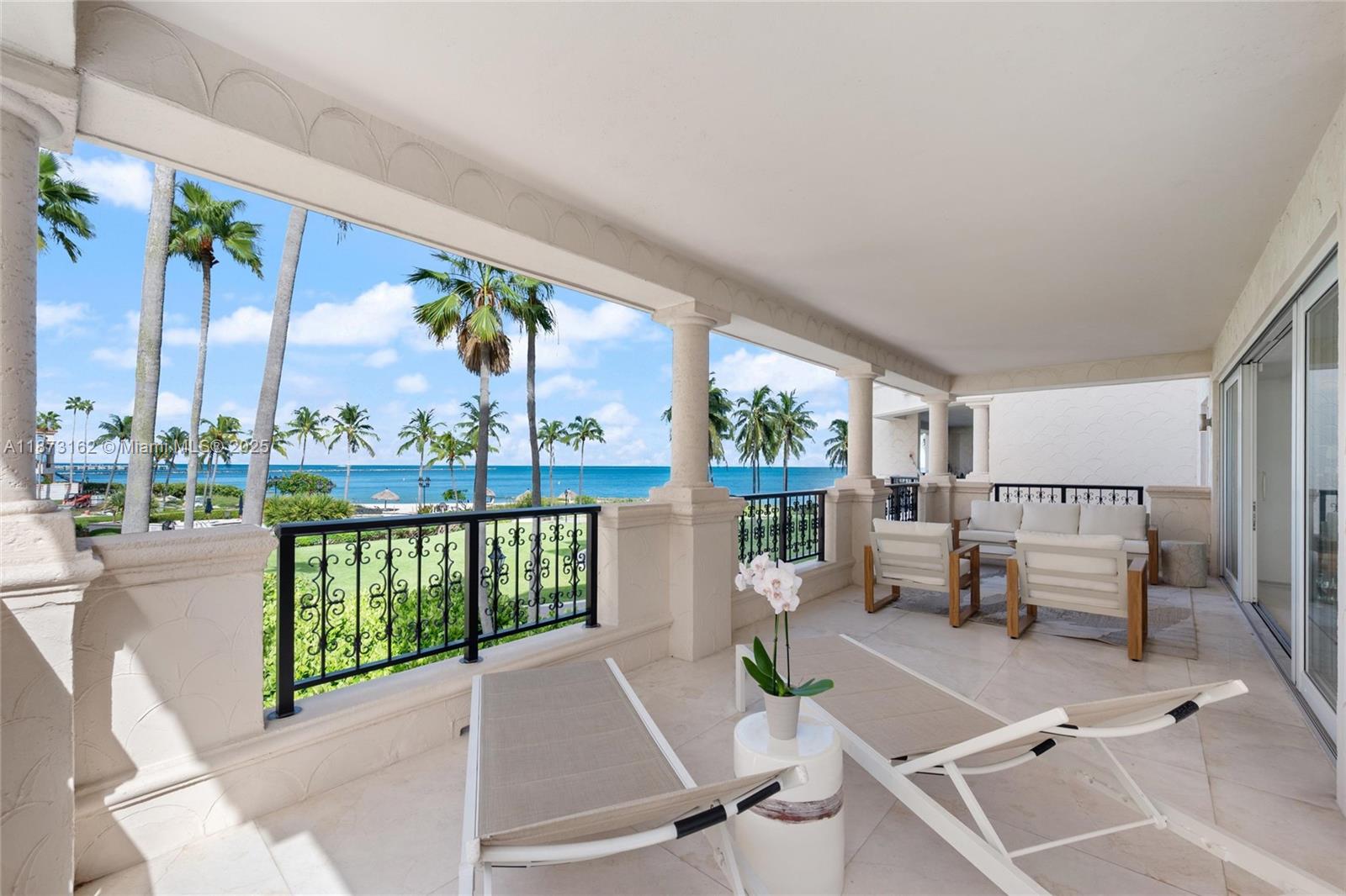 OCEANSIDE @ FISHER ISL CO - Residential