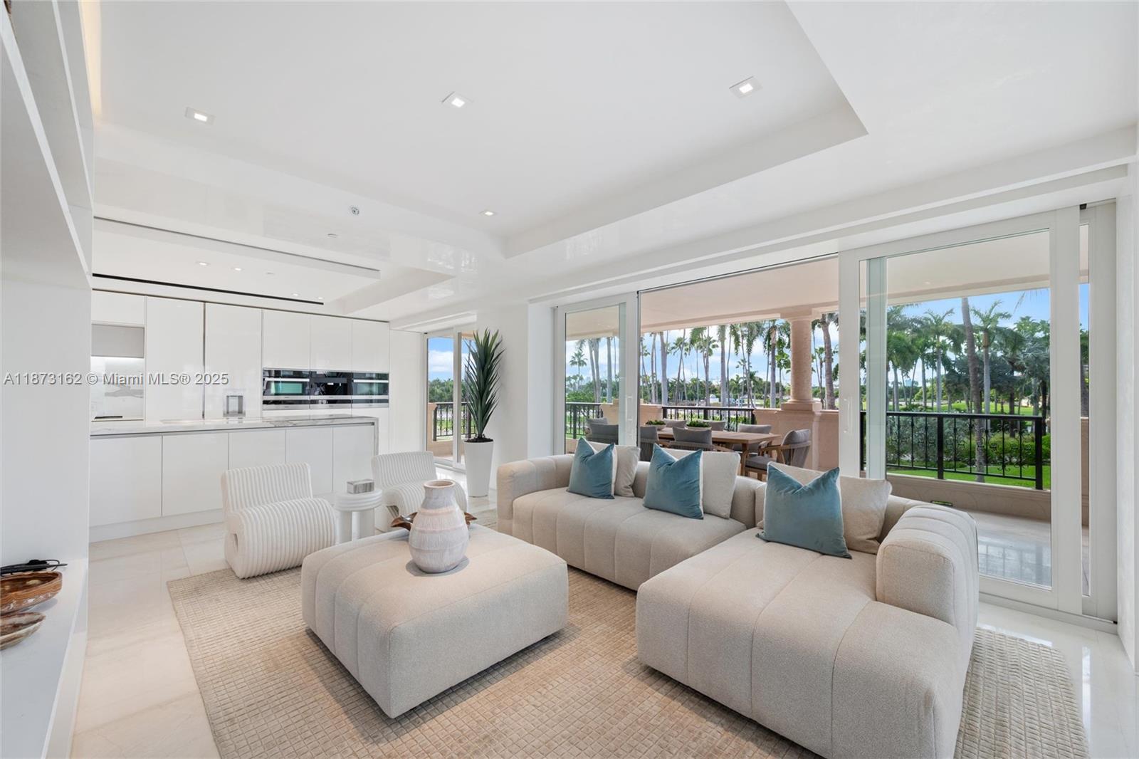OCEANSIDE @ FISHER ISL CO - Residential