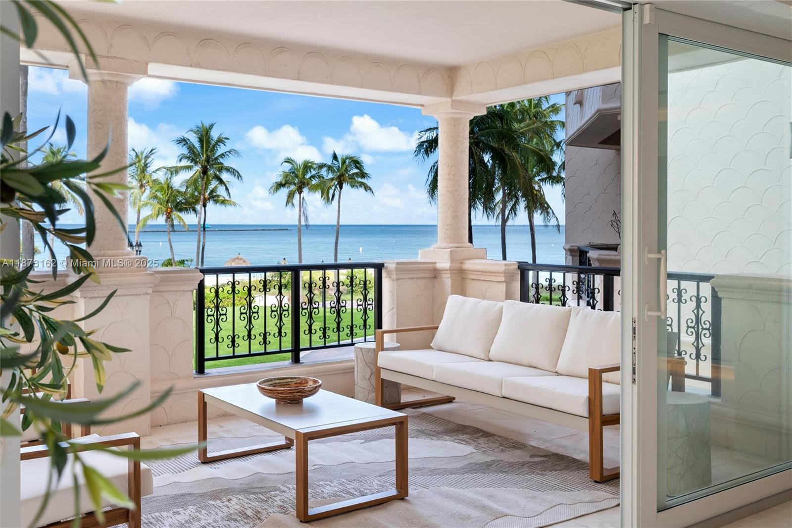 OCEANSIDE @ FISHER ISL CO - Residential