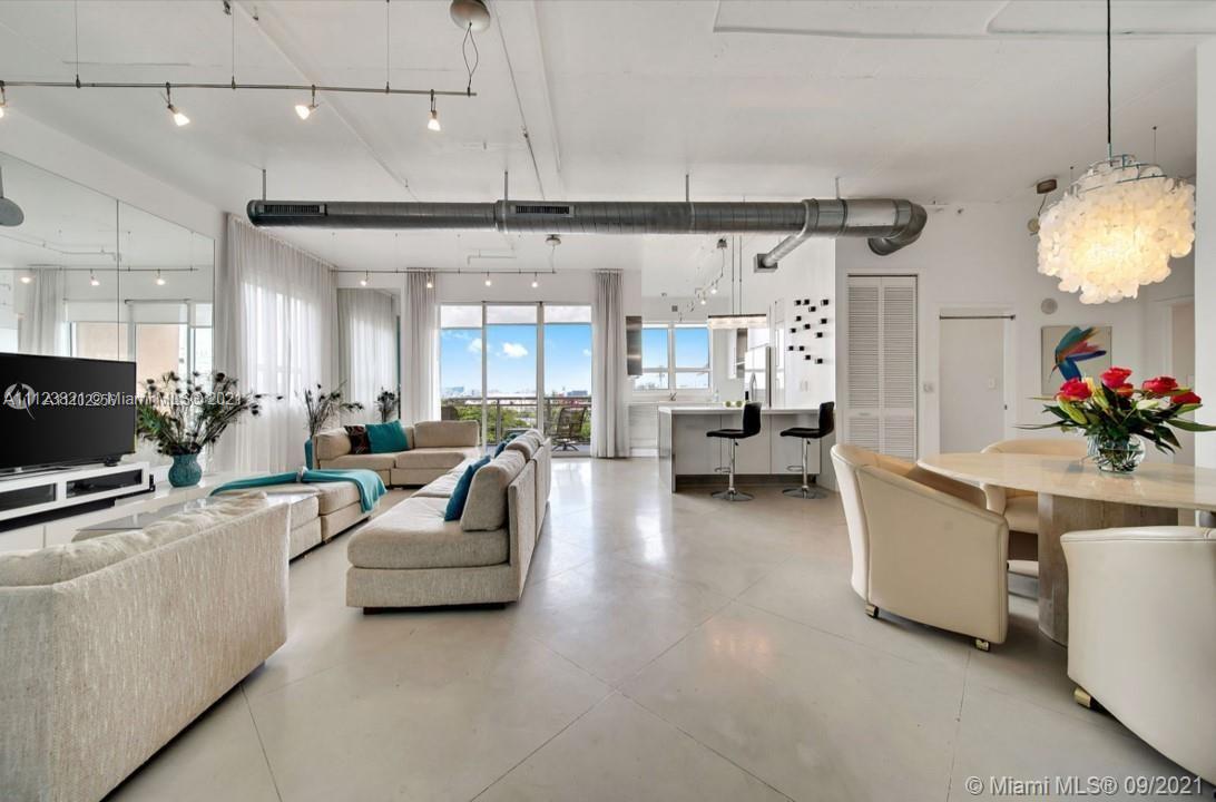 Rarely available unit. Beautiful, unique & spacious 2-2, Corner unit with oversized balcony w/spectacular City Views and amazing sunsets, open floorplan loft-style condo-11-foot ceiling! Large walk-in closets. Updated kitchen offers stainless Miele appliances and quartz counters. Storage in the kitchen as well as a full walk-in pantry/closet off of the dining area. The master suite has floor-to-ceiling windows and a large walk-in closet outfitted with closet organizers. Cite offers security with a 24/7 attended lobby and great patrolled security. Huge gym, heated pool, spa, clubhouse, valet parking, and more. Located across from Bayfront Margaret Pace Park offering tennis, basketball, Dog Park, Close to major transportation and highways.