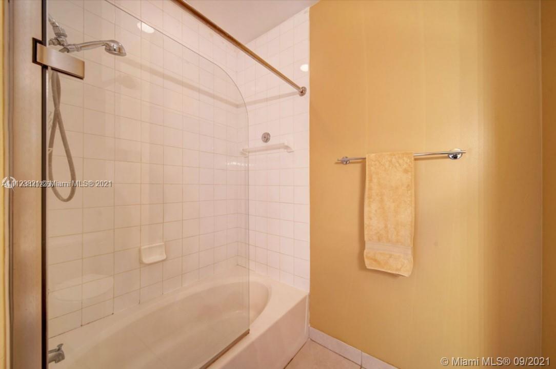 CITE CONDO - Residential Lease