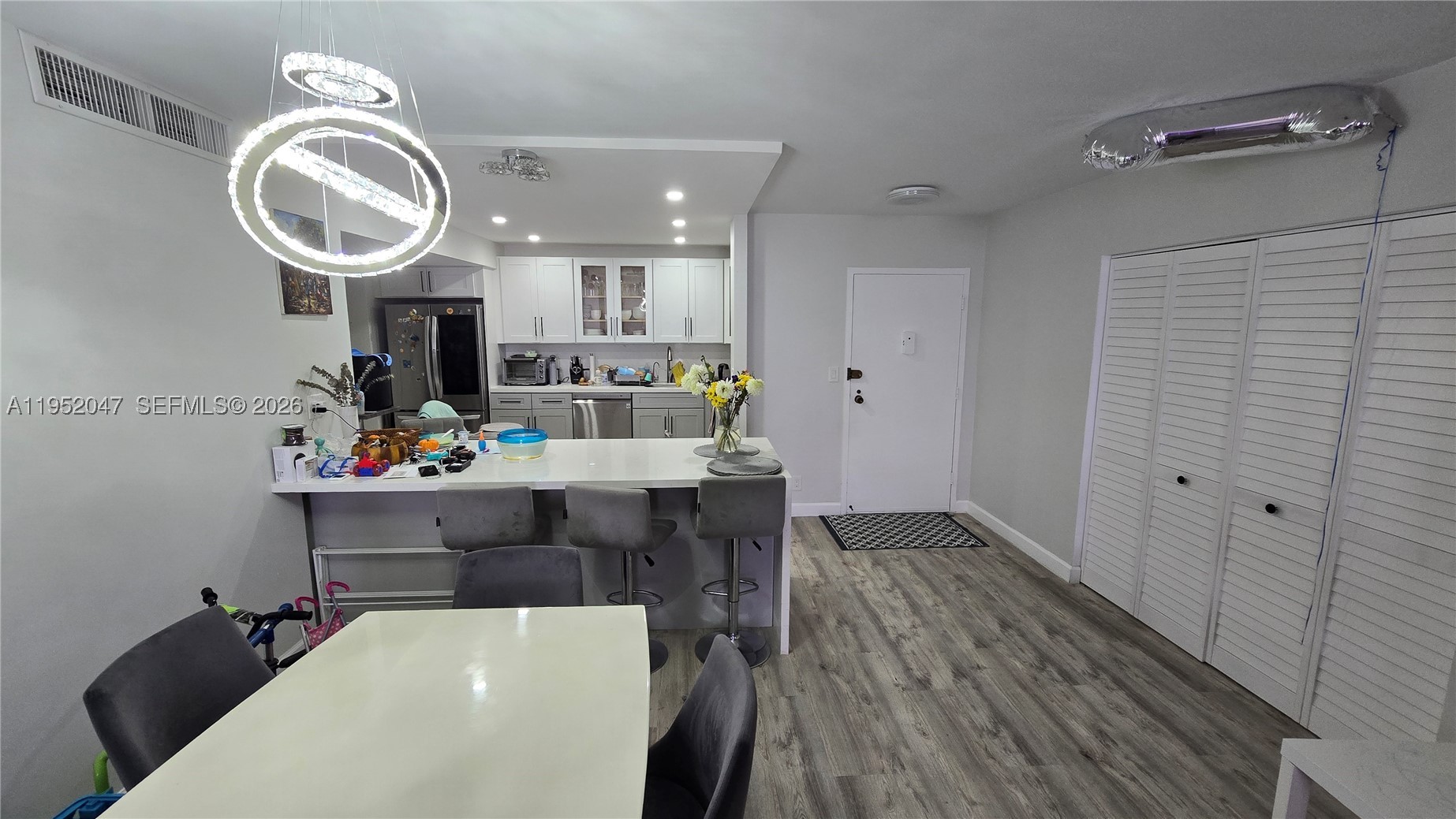 OLYMPUS CONDO PHASE - Residential