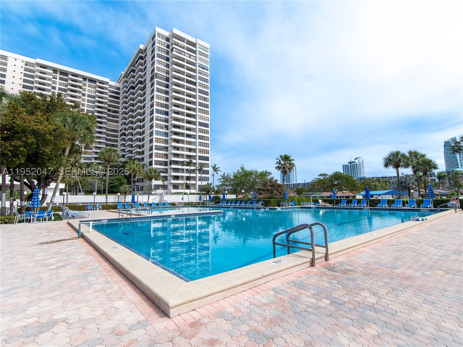 OLYMPUS CONDO PHASE - Residential