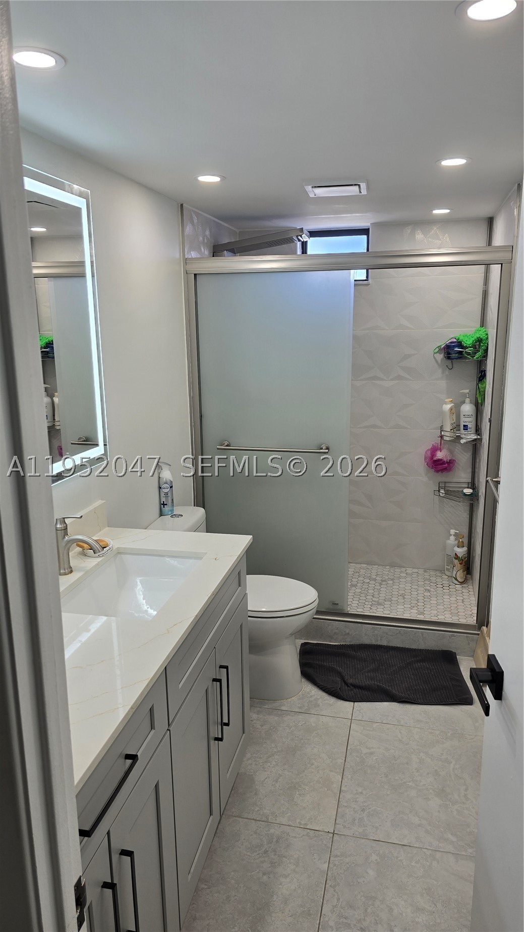 OLYMPUS CONDO PHASE - Residential